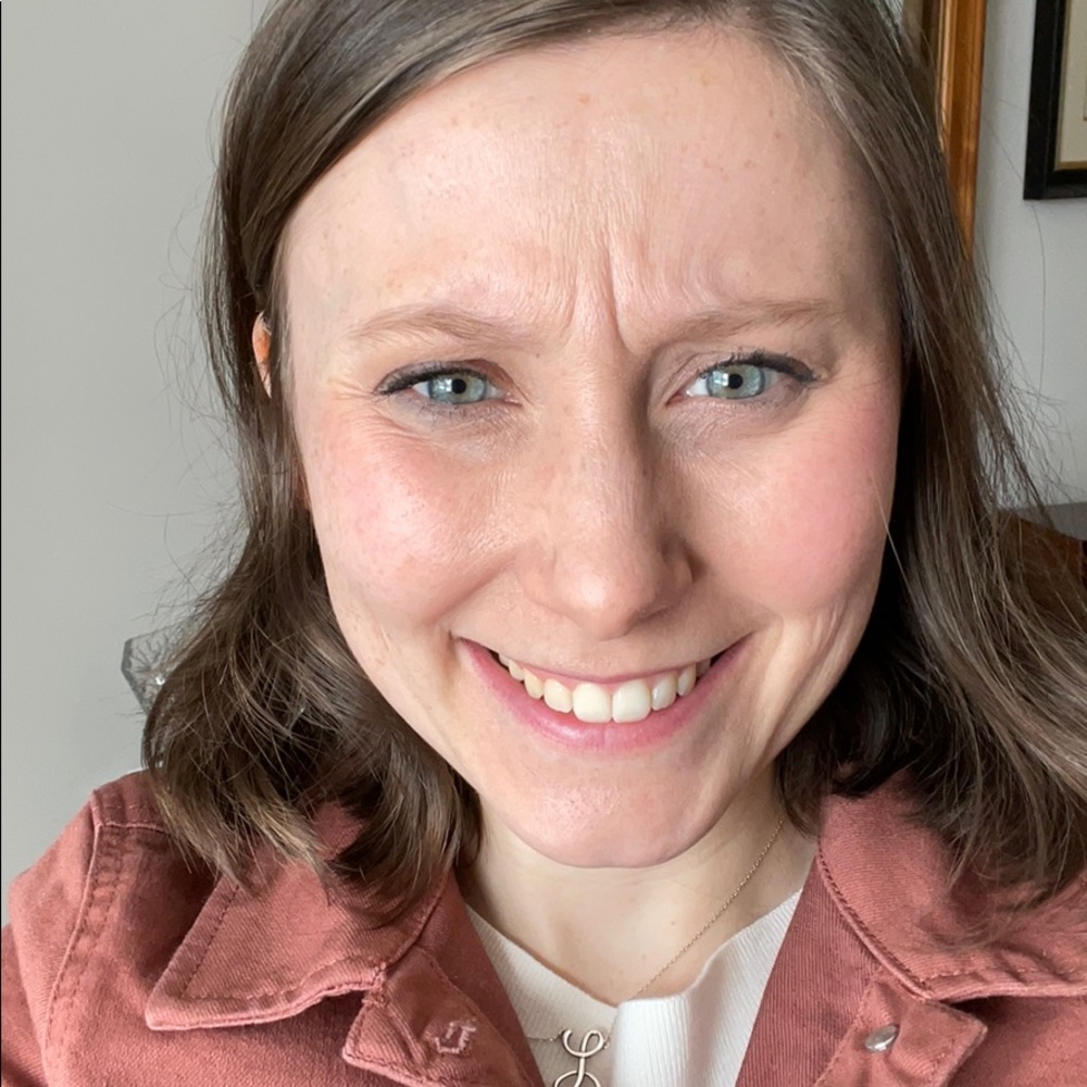 Meet your Posher, Leslie